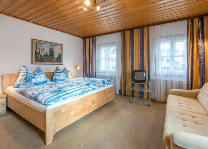 Siglavy アパート フラッハウ